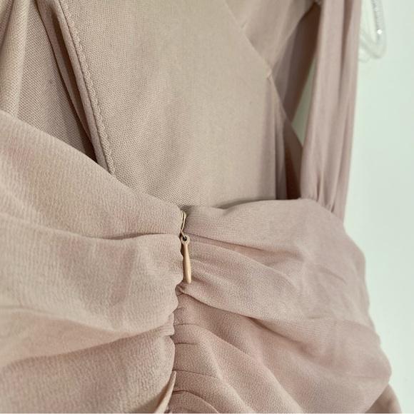 LuLus Divine Inspiration Blush Halter Maxi Dress size M - Picture 12 of 15